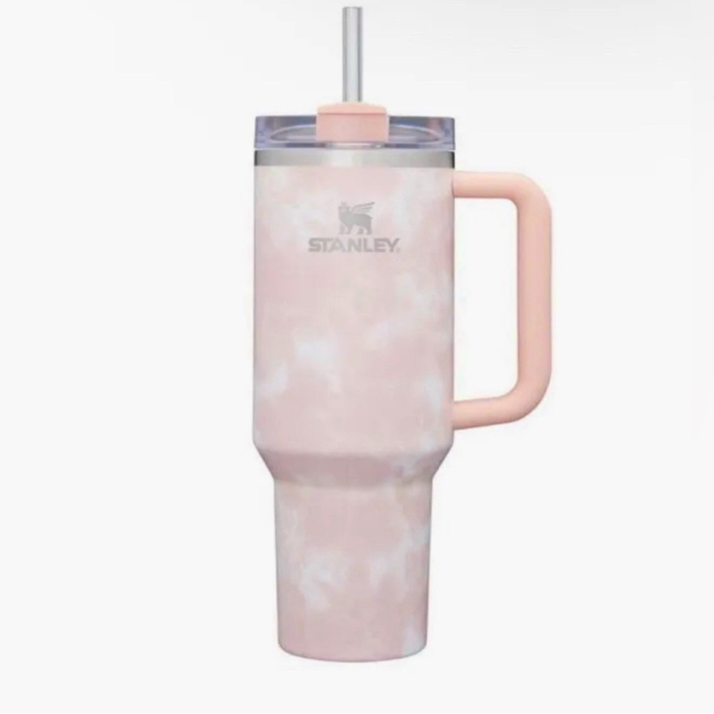 TARGET EXCLUSIVE Stanely 40 oz Peach Tye Dye